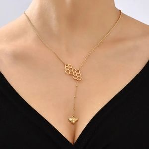 3 /$25 ✨ Honeycomb and Bee 🐝 golden necklace